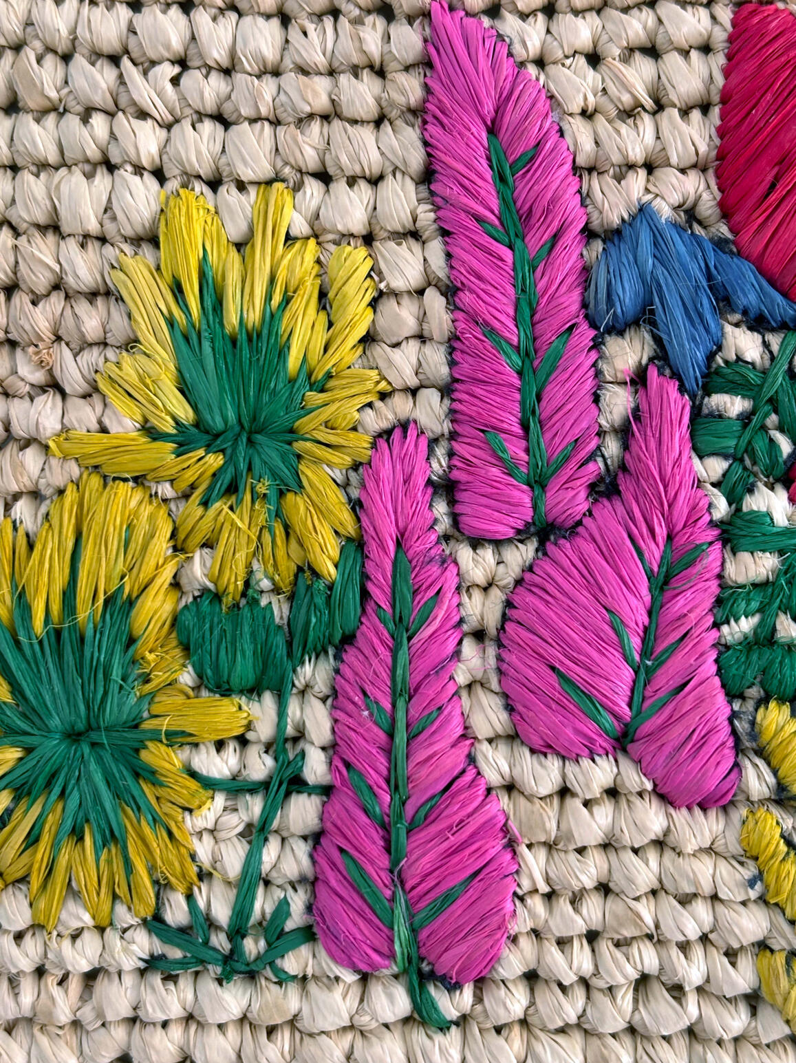 Broderie faite main - Initiatives