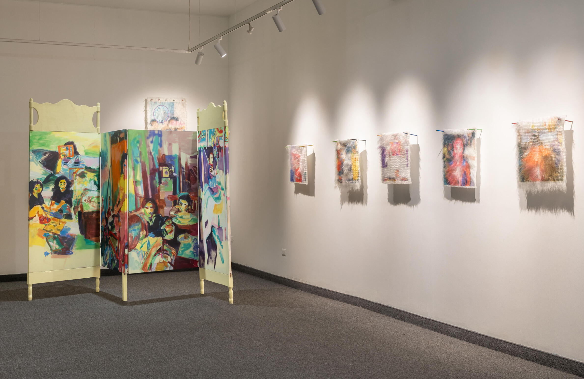 ‘Un día cualquiera’, 2024 | ‘Girando siempre en un mismo lugar’ I, II, III, IV, V, 2025